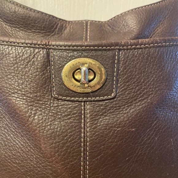 Coach Penelope Soft Milled Cowhide Leather Crossbody #F19265 - Picture 1 of 8